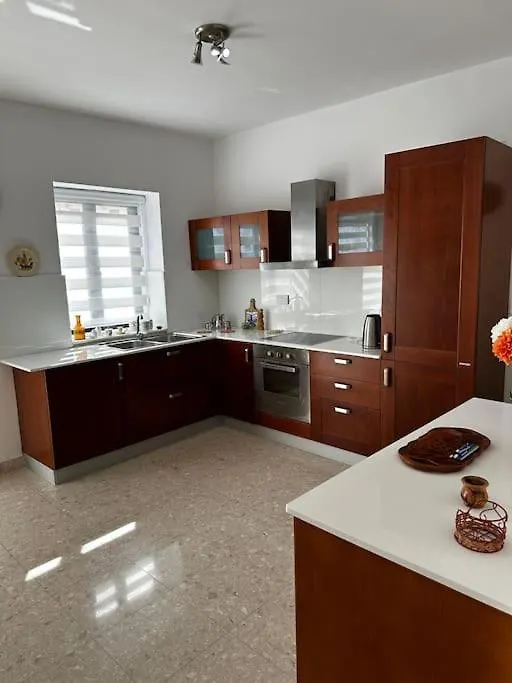 Seaview 2 Bedroom Apartment In Qui-Si-Sana, Sliema